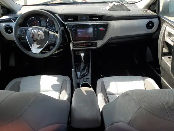 5YFBURHE0JP845861 2018 TOYOTA COROLLA - Image 8