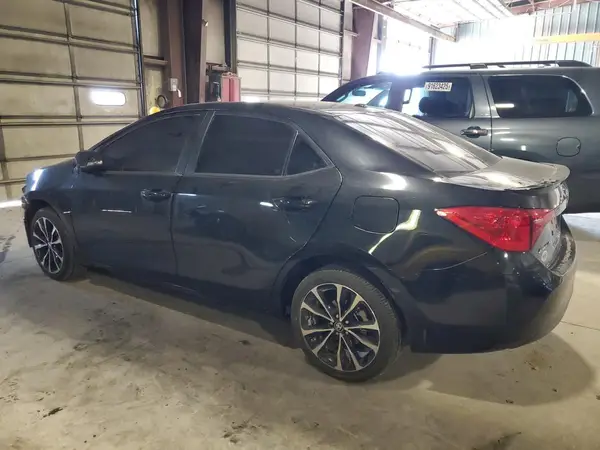5YFBURHE0JP845875 2018 TOYOTA COROLLA - Image 2