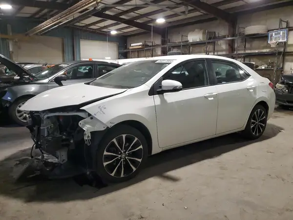 5YFBURHE0JP845939 2018 TOYOTA COROLLA - Image 1