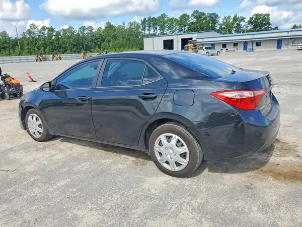 5YFBURHE0JP848713 2018 TOYOTA COROLLA - Image 2