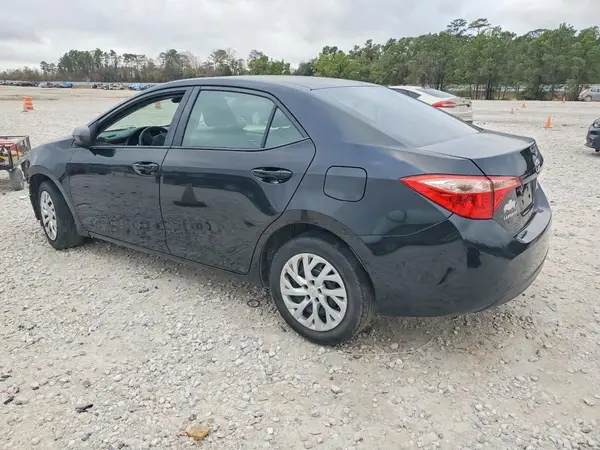 5YFBURHE0JP849876 2018 TOYOTA COROLLA - Image 2