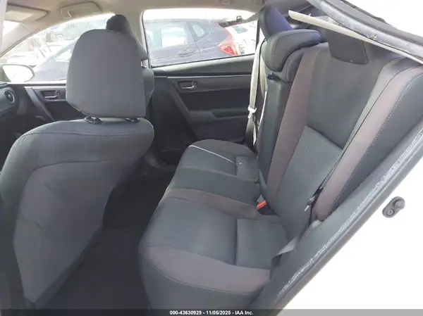 5YFBURHE0JP852261 2018 TOYOTA COROLLA - Image 8