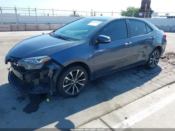 5YFBURHE0JP855175 2018 TOYOTA COROLLA - Image 2