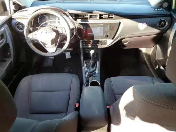 5YFBURHE0JP855502 2018 TOYOTA COROLLA - Image 8