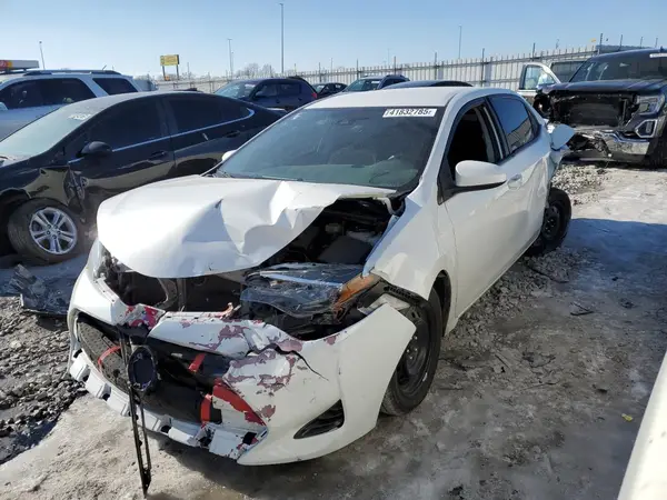 5YFBURHE0JP855564 2018 TOYOTA COROLLA - Image 1