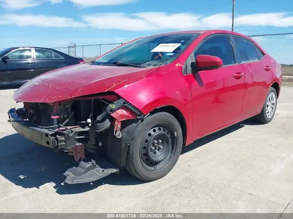 5YFBURHE0KP858708 2019 TOYOTA COROLLA - Image 2