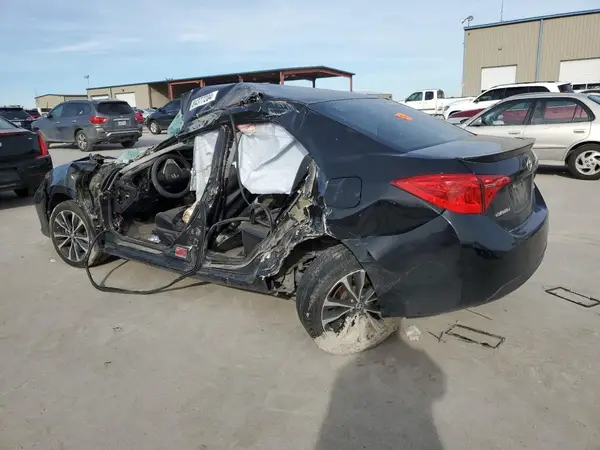 5YFBURHE0KP863861 2019 TOYOTA COROLLA - Image 2