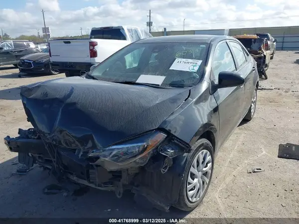5YFBURHE0KP866033 2019 TOYOTA COROLLA - Image 2
