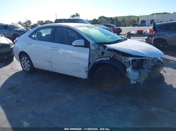 5YFBURHE0KP866923 2019 TOYOTA COROLLA - Image 1