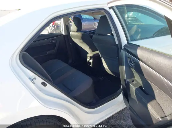 5YFBURHE0KP866923 2019 TOYOTA COROLLA - Image 8