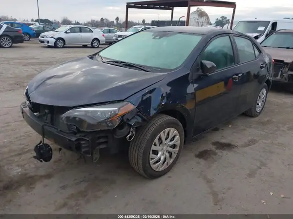 5YFBURHE0KP868168 2019 TOYOTA COROLLA - Image 2