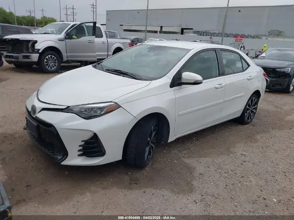 5YFBURHE0KP875377 2019 TOYOTA COROLLA - Image 2