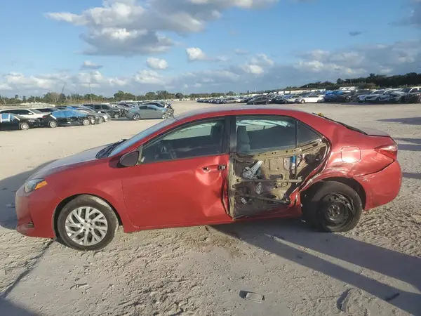 5YFBURHE0KP875718 2019 TOYOTA COROLLA - Image 1