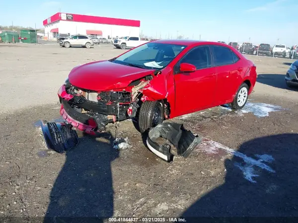 5YFBURHE0KP876142 2019 TOYOTA COROLLA - Image 2