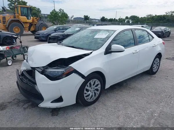 5YFBURHE0KP876450 2019 TOYOTA COROLLA - Image 2