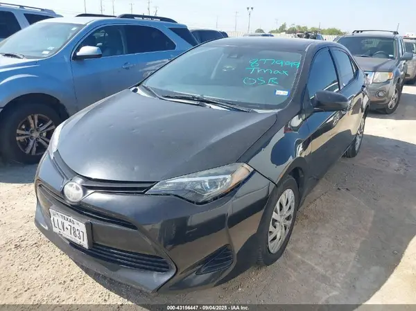 5YFBURHE0KP877999 2019 TOYOTA COROLLA - Image 2