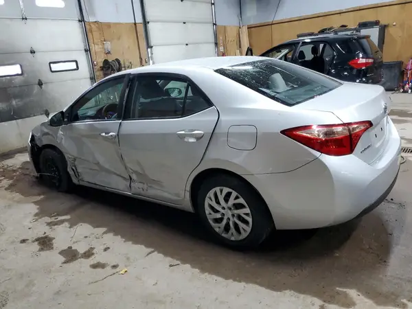 5YFBURHE0KP879168 2019 TOYOTA COROLLA - Image 2