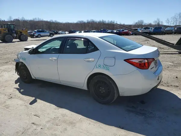 5YFBURHE0KP881809 2019 TOYOTA COROLLA - Image 2