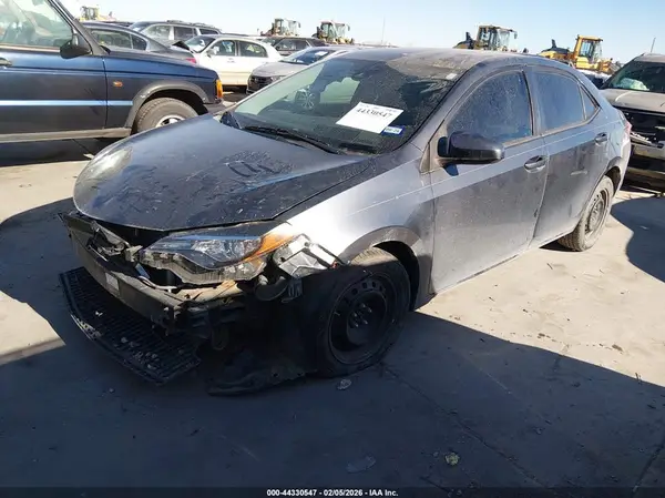 5YFBURHE0KP884127 2019 TOYOTA COROLLA - Image 2