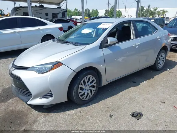 5YFBURHE0KP886234 2019 TOYOTA COROLLA - Image 2
