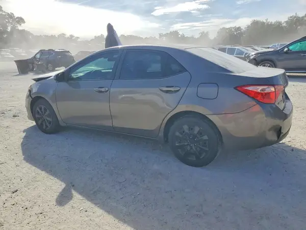 5YFBURHE0KP888405 2019 TOYOTA COROLLA - Image 2