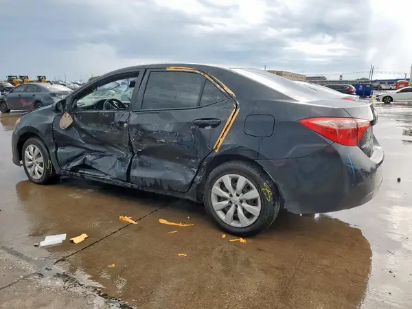 5YFBURHE0KP889182 2019 TOYOTA COROLLA - Image 2
