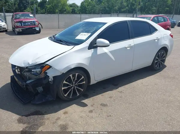 5YFBURHE0KP890073 2019 TOYOTA COROLLA - Image 2