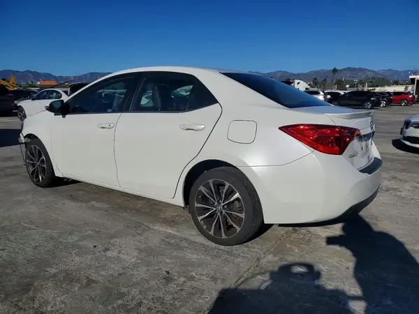 5YFBURHE0KP891384 2019 TOYOTA COROLLA - Image 2