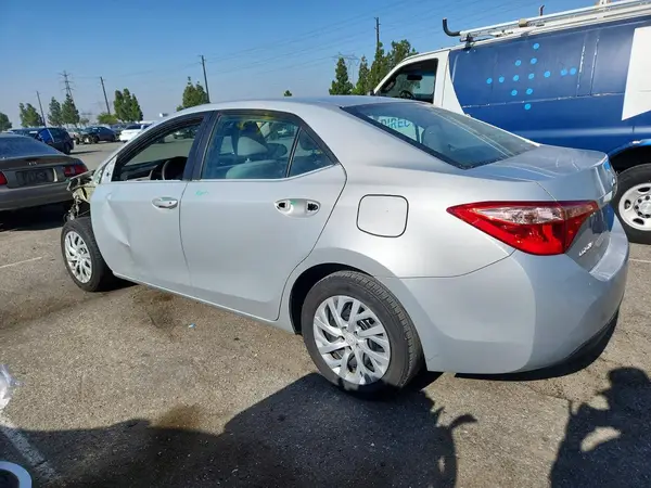 5YFBURHE0KP894379 2019 TOYOTA COROLLA - Image 2