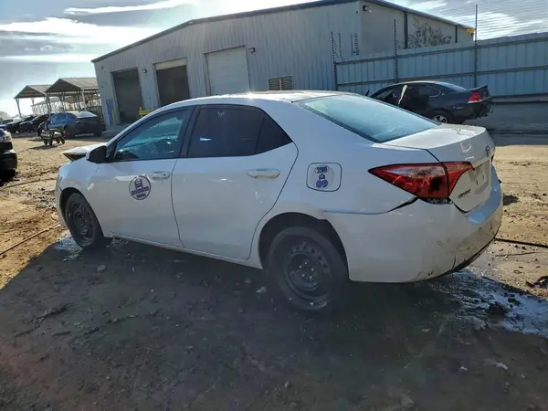 5YFBURHE0KP895709 2019 TOYOTA COROLLA - Image 2
