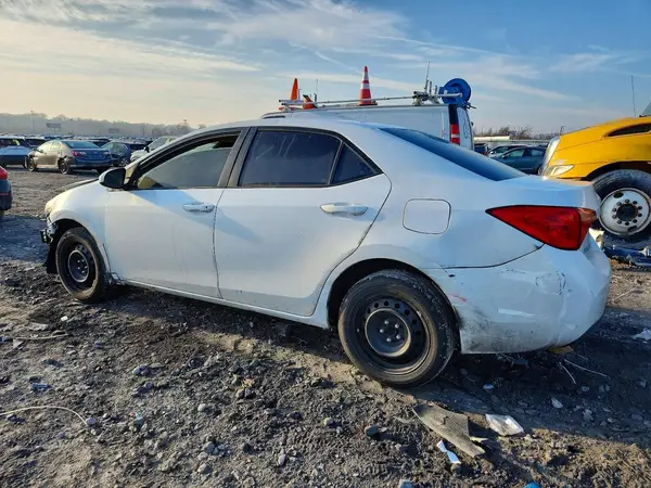 5YFBURHE0KP896987 2019 TOYOTA COROLLA - Image 2