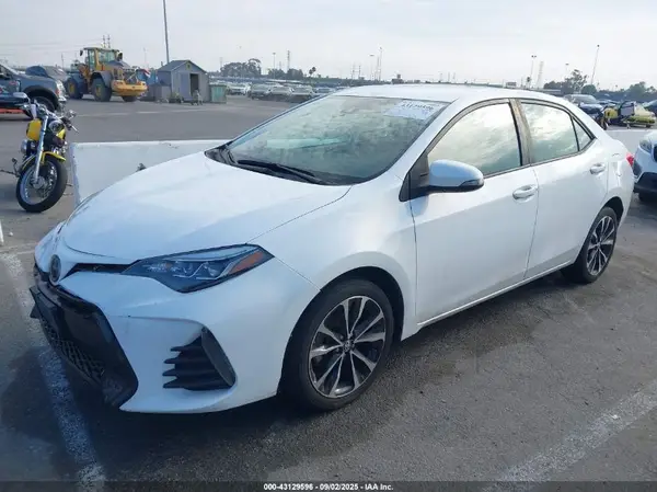 5YFBURHE0KP899761 2019 TOYOTA COROLLA - Image 2