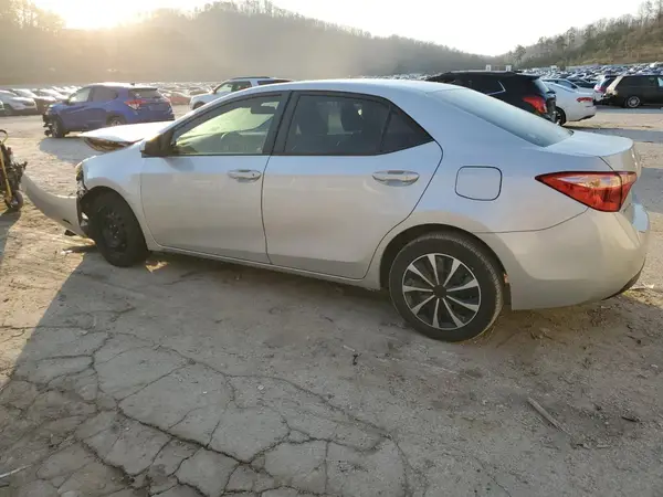 5YFBURHE0KP900343 2019 TOYOTA COROLLA - Image 2