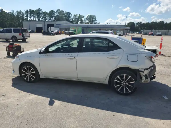 5YFBURHE0KP900455 2019 TOYOTA COROLLA - Image 2
