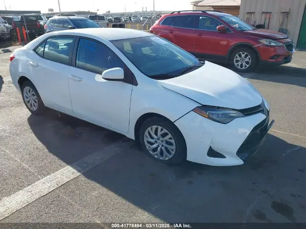 5YFBURHE0KP902271 2019 TOYOTA COROLLA - Image 1