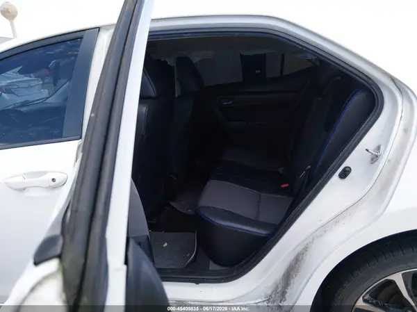 5YFBURHE0KP904182 2019 TOYOTA COROLLA - Image 8