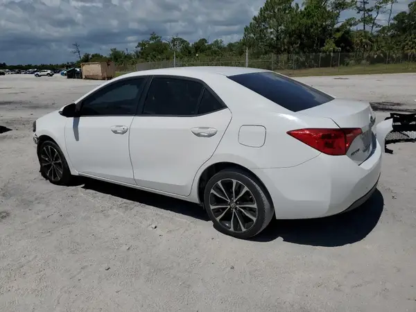 5YFBURHE0KP904389 2019 TOYOTA COROLLA - Image 2