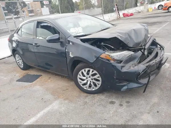 5YFBURHE0KP904795 2019 TOYOTA COROLLA - Image 1