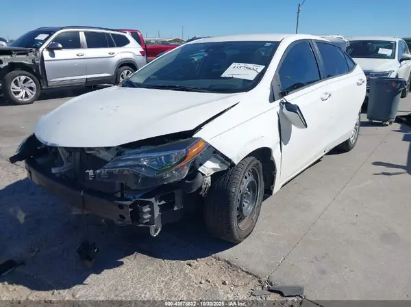 5YFBURHE0KP905087 2019 TOYOTA COROLLA - Image 2