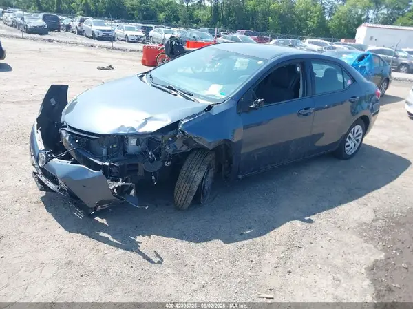 5YFBURHE0KP909608 2019 TOYOTA COROLLA - Image 2