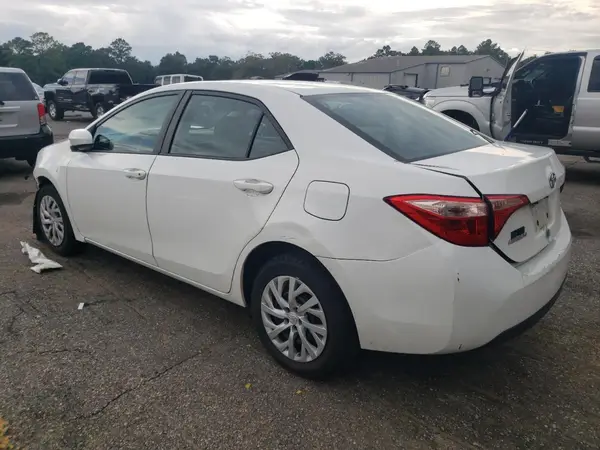 5YFBURHE0KP909723 2019 TOYOTA COROLLA - Image 2