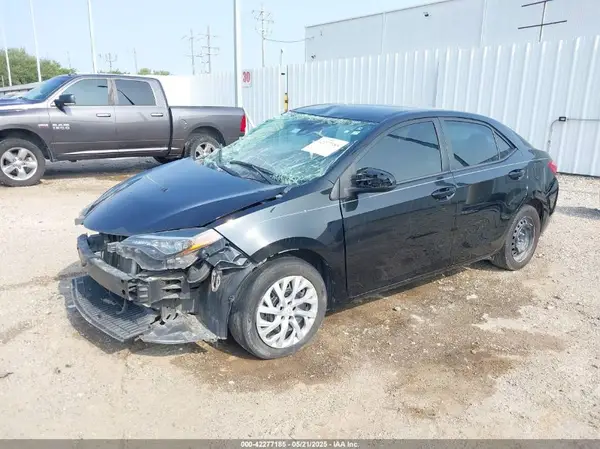 5YFBURHE0KP913688 2019 TOYOTA COROLLA - Image 2