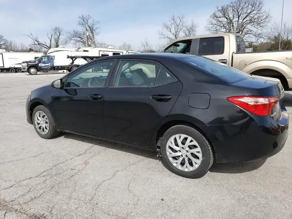 5YFBURHE0KP914422 2019 TOYOTA COROLLA - Image 2