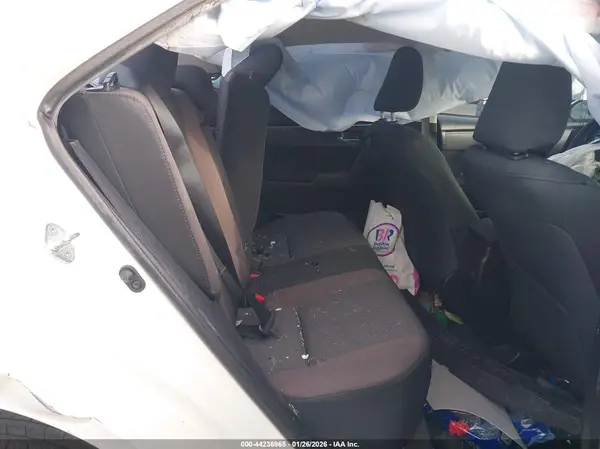 5YFBURHE0KP915117 2019 TOYOTA COROLLA - Image 8