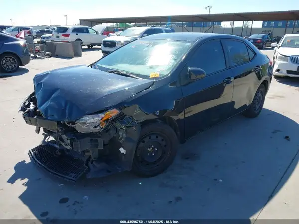 5YFBURHE0KP915537 2019 TOYOTA COROLLA - Image 2