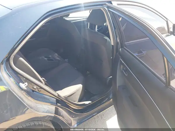 5YFBURHE0KP916736 2019 TOYOTA COROLLA - Image 8