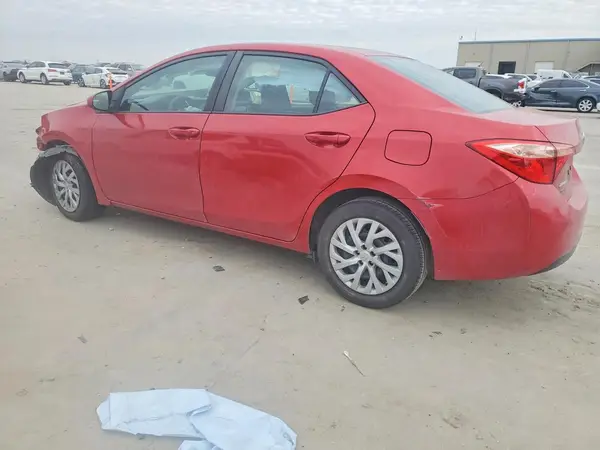 5YFBURHE0KP916865 2019 TOYOTA COROLLA - Image 2