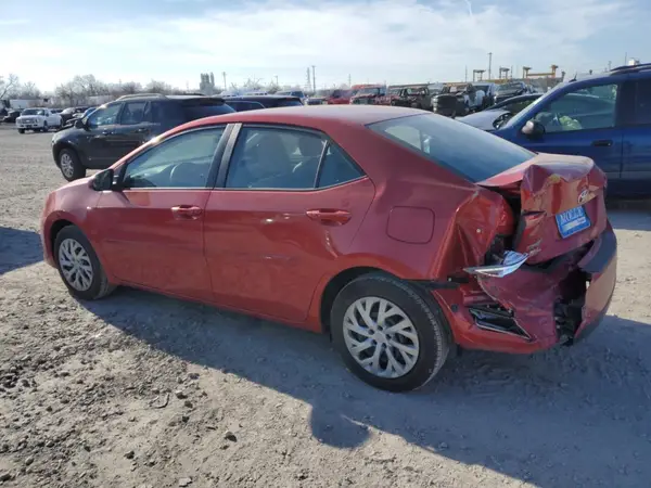 5YFBURHE0KP920110 2019 TOYOTA COROLLA - Image 2