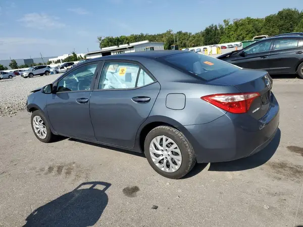 5YFBURHE0KP921158 2019 TOYOTA COROLLA - Image 2