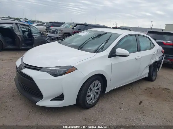 5YFBURHE0KP921368 2019 TOYOTA COROLLA - Image 2
